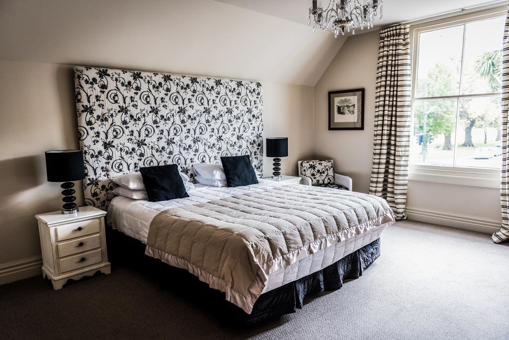 The Grange B&B Christchurch Bagian luar foto