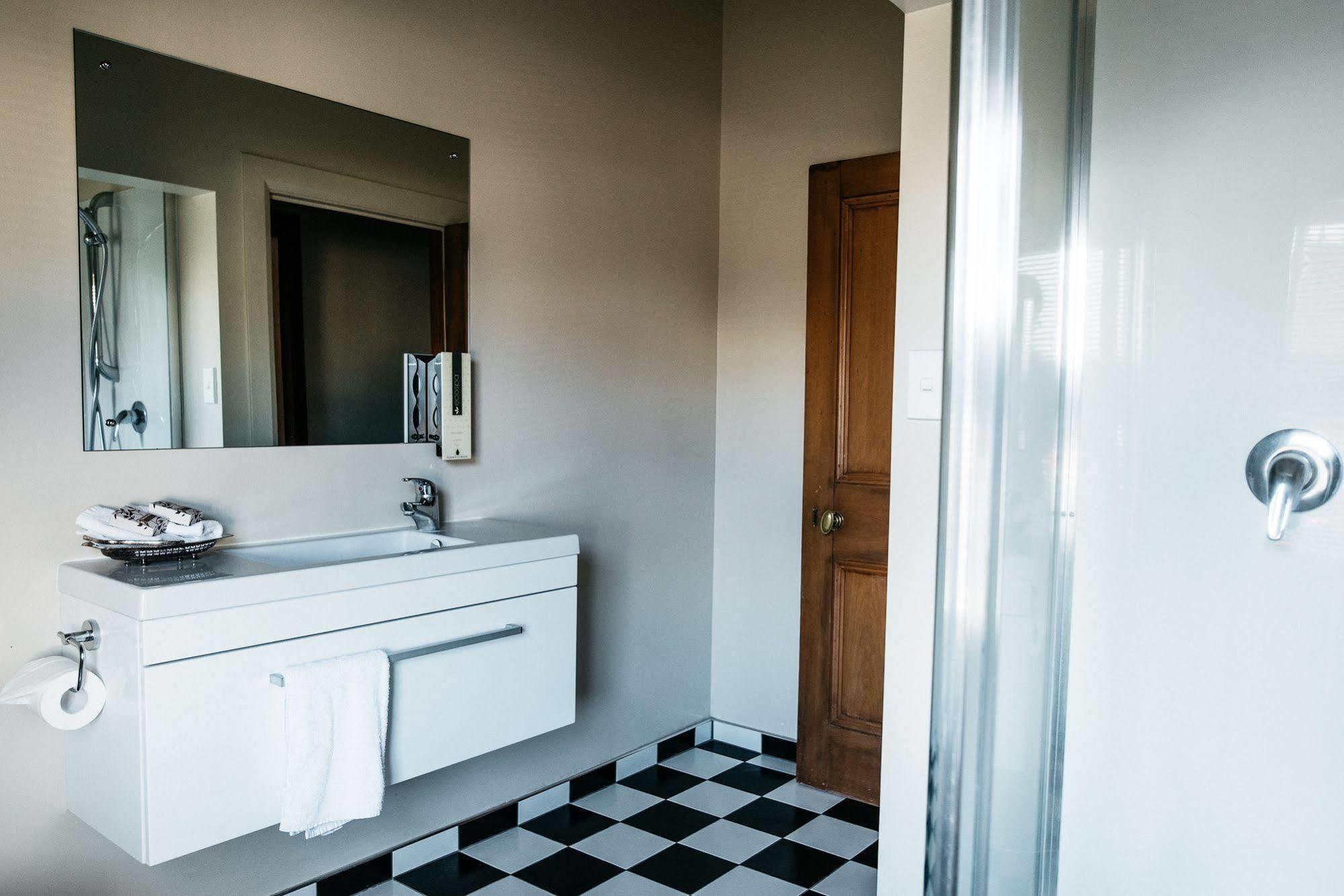 The Grange B&B Christchurch Bagian luar foto