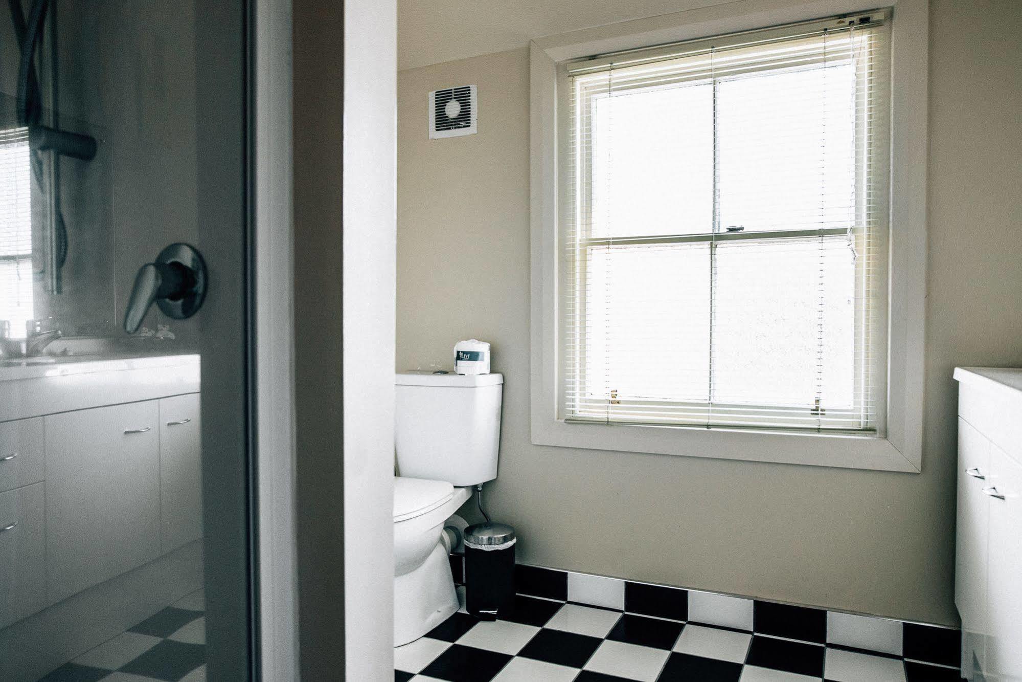 The Grange B&B Christchurch Bagian luar foto