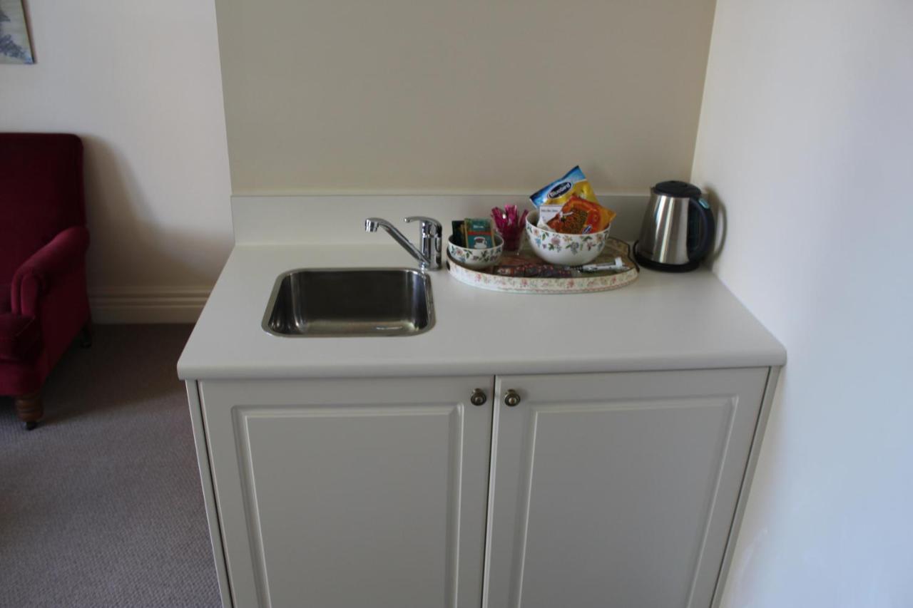 The Grange B&B Christchurch Bagian luar foto
